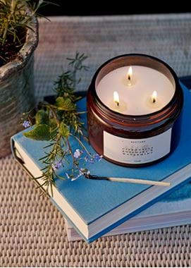 Cintronella, rosemary and watermint outdoor candle 02