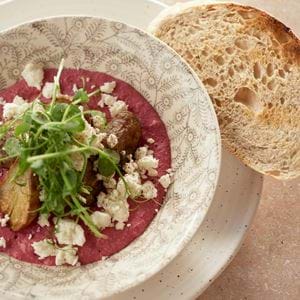 Beetroot Hummus & Artichoke