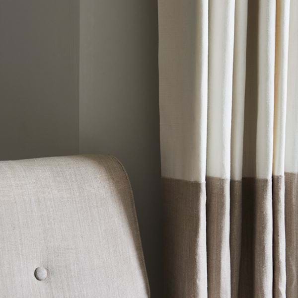 Curtains_&_blinds_Curtain_Clara_Warm_White_Holkham_Sand_Bottom_292