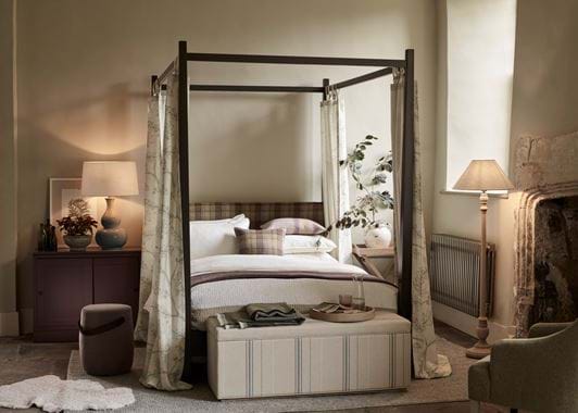 WARDLEY_4_POSTER_BED_MAIN_L_009_retouched