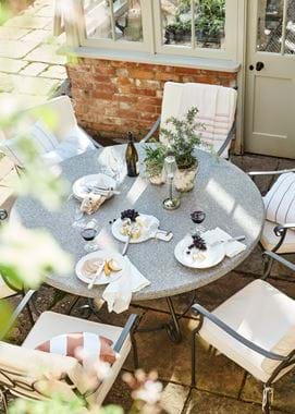 CHELTENHAM_DINING_6_OVERHEAD_079_Retouched_WoF