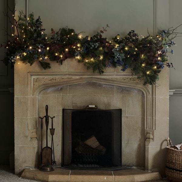 CHRISTMAS_MANTLE_STYLING_LOOK_2_015