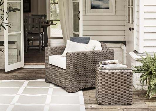 Tresco Armchair with Coleton Side Table_Outdoor Living