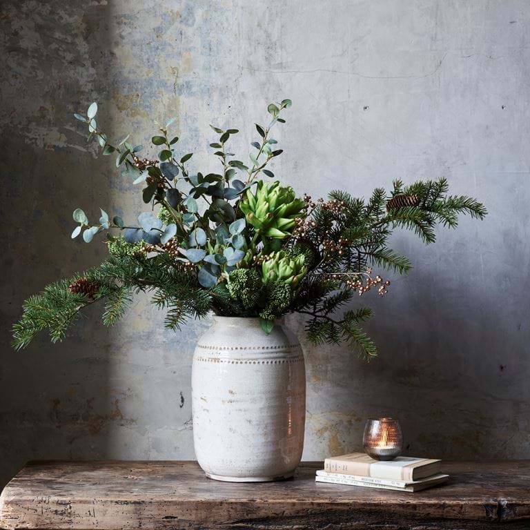Pinecone and Berry Bouquet