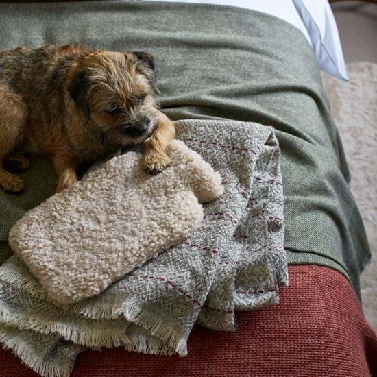 AW20_TussocksSheepskinHotWaterBottle_359