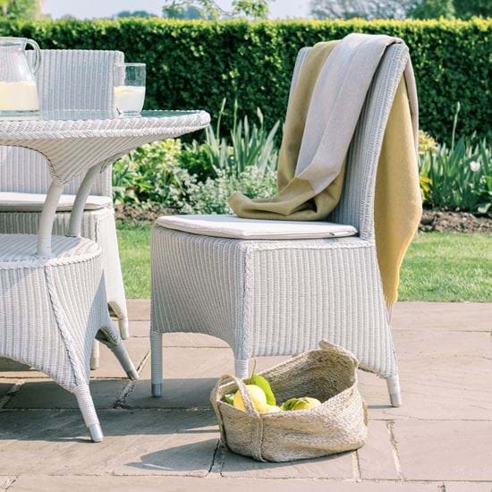 SS20 CHATTO 4S TABLE & CHAIRS_2