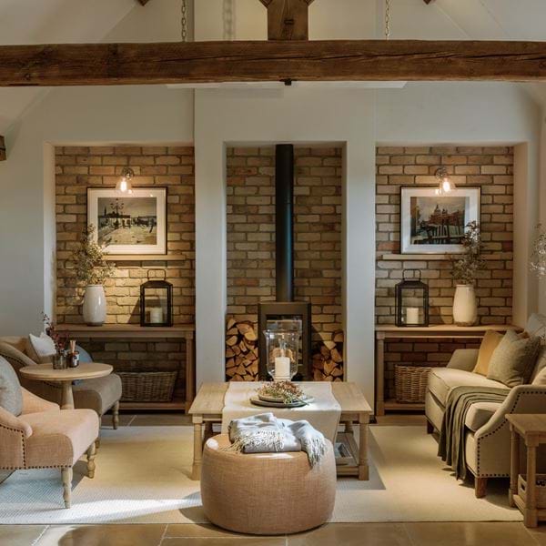 Chichester Store - Living 01