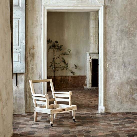 Skeleton chair