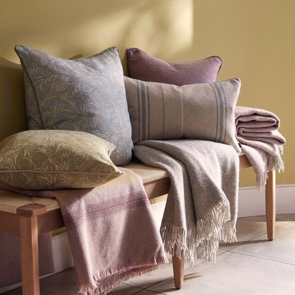 CUSHIONS_THROWS_SHOT03_0083_MASTER_P