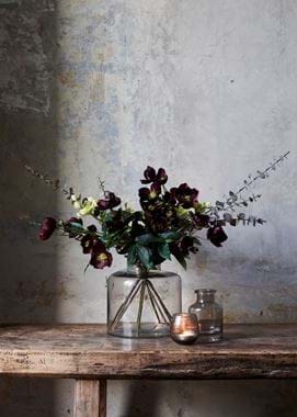 Winter Hellebore Bouquet
