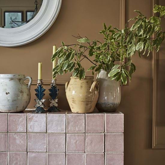 BARBURY TILES_OLD ROSE_FIREPLACE DETAIL