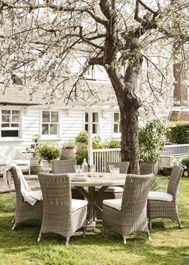 Harmondsworth spring blossom