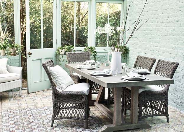 HUDSON_TABLE_048
