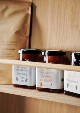 Provenist Strawberry and rubarb jam