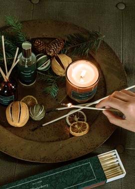 Xmas20_Winterberry Matches