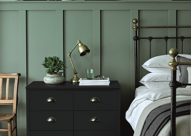 Chawton bedroom side table