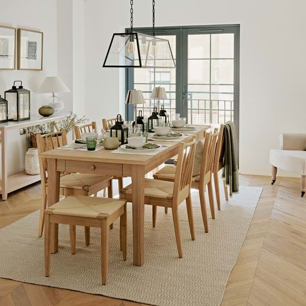 Bath store dining 1