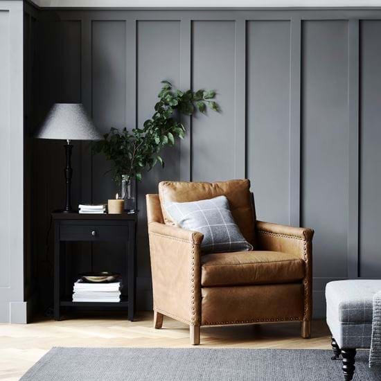 ALDWYCH_SIDE_TABLE_019