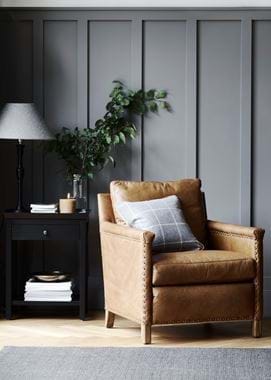 ALDWYCH_SIDE_TABLE_019
