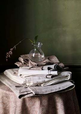 AW21_EMILY_LINEN PILE
