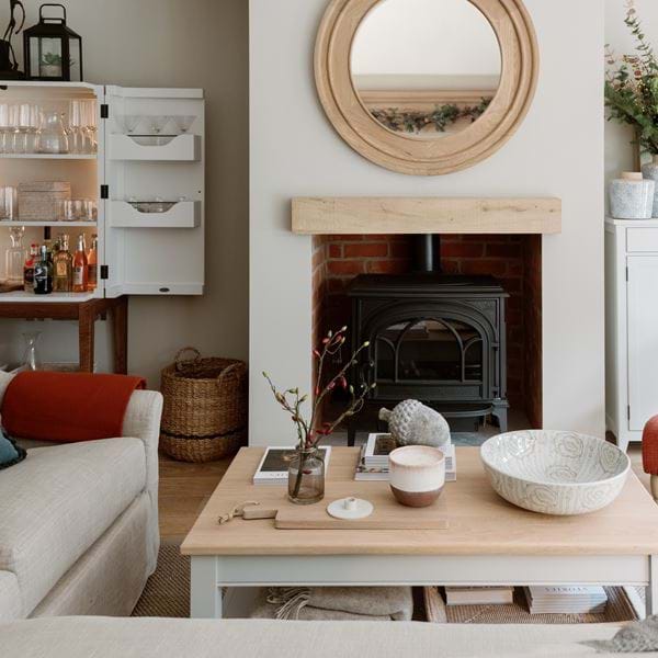 Knutsford store, living
