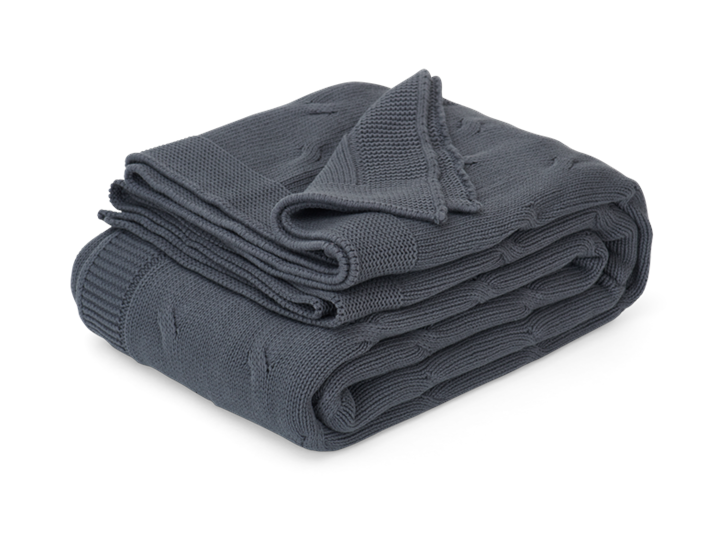 Islay Half Cable Throw Charcoal_3Quarter