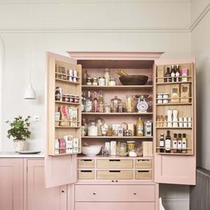 SUFFOLK_LARDER_CABINET_KITCHEN_ADVERT_072_Curve