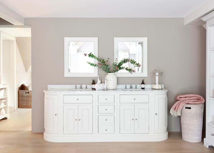 Reading_Bathroom_01