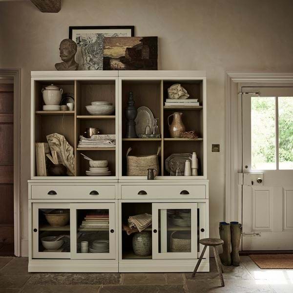 CHAWTON_CURIOSITY_CUPBOARD_PORTRAIT_040_AD_V2