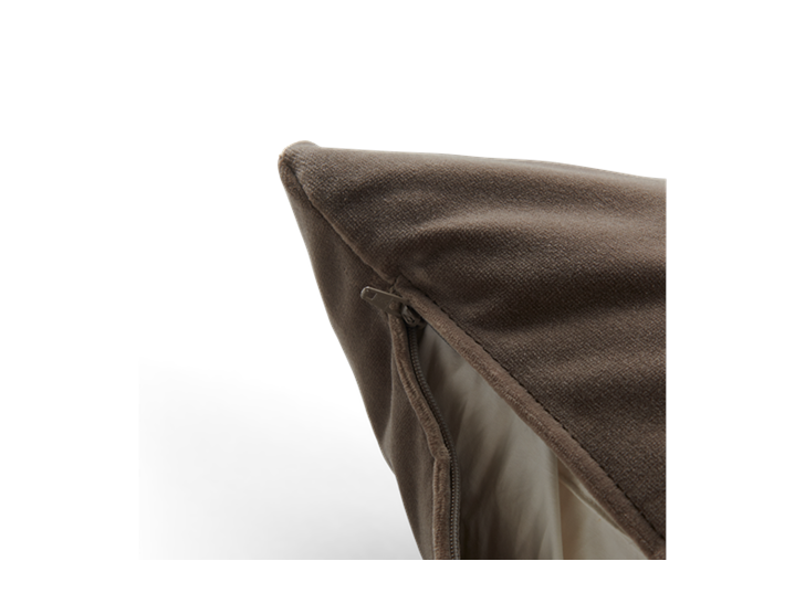 Grace 57 Isla Otter Zip