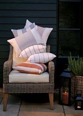 Outdoor scatter cushion collection 01
