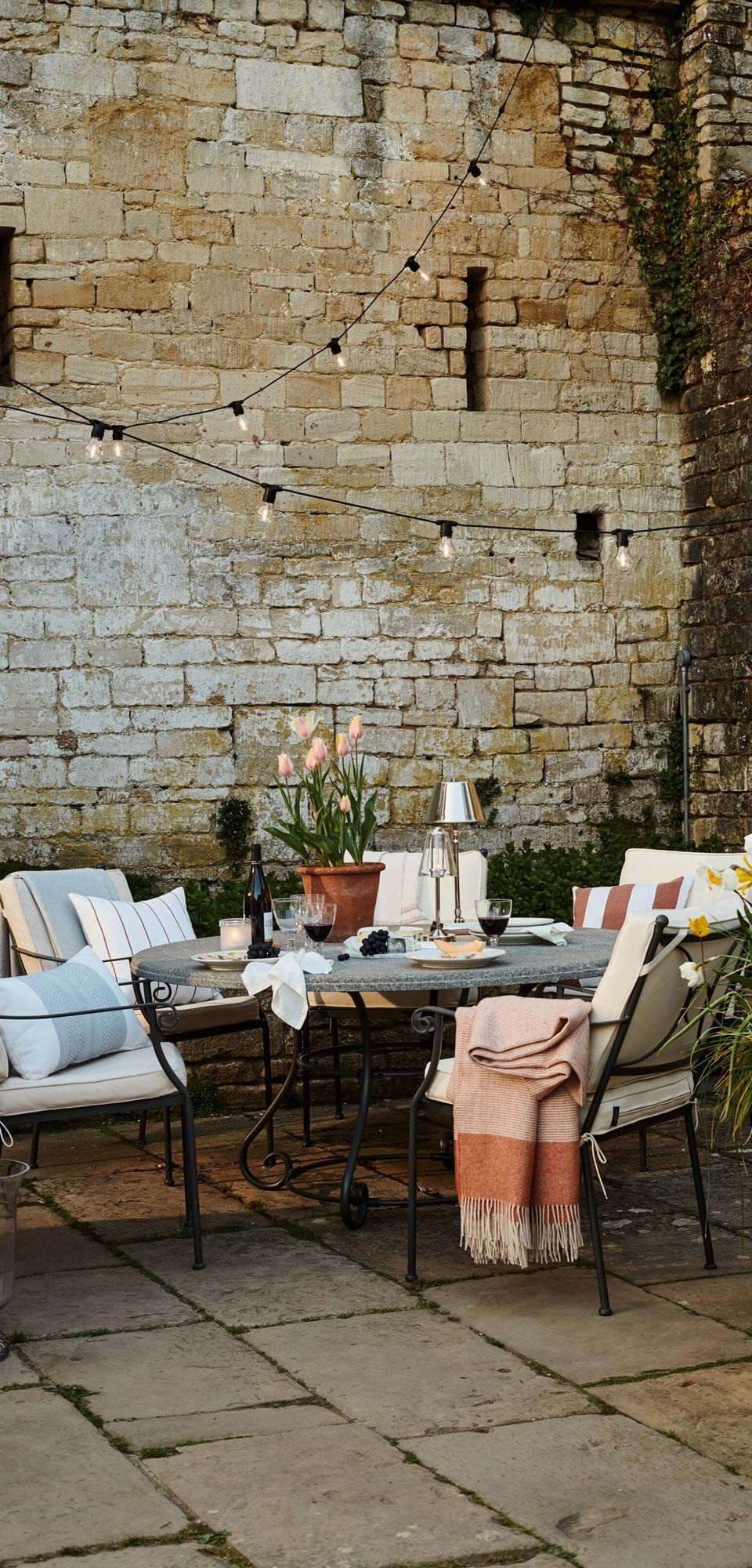 CHELTENHAM_DINING_6_AD_067