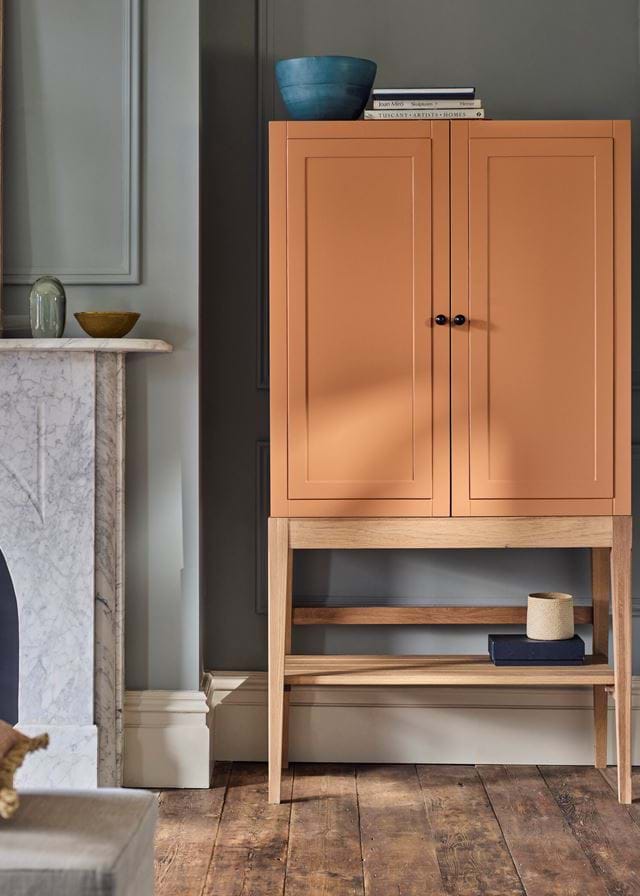 Ardingly Dressing Table_ with shelf_GIF 01