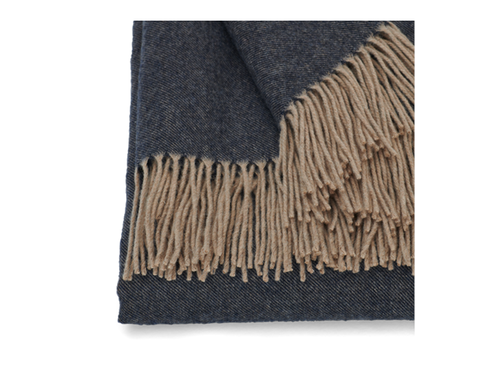 Hadleigh Throw Ink_Edge Detail