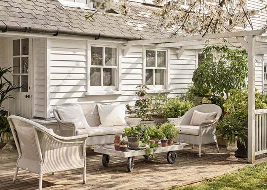 Chatto garden set with wheels