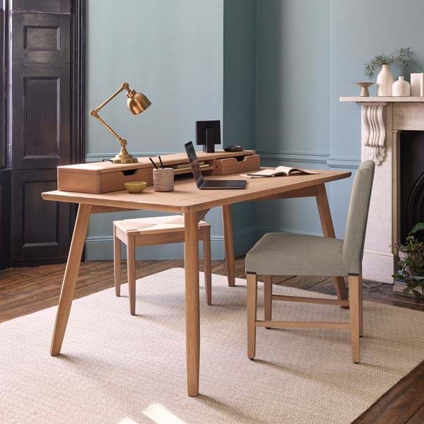 WYCOMBE_DESK_TIDYSHOT07_0050_LandscapeLaptop