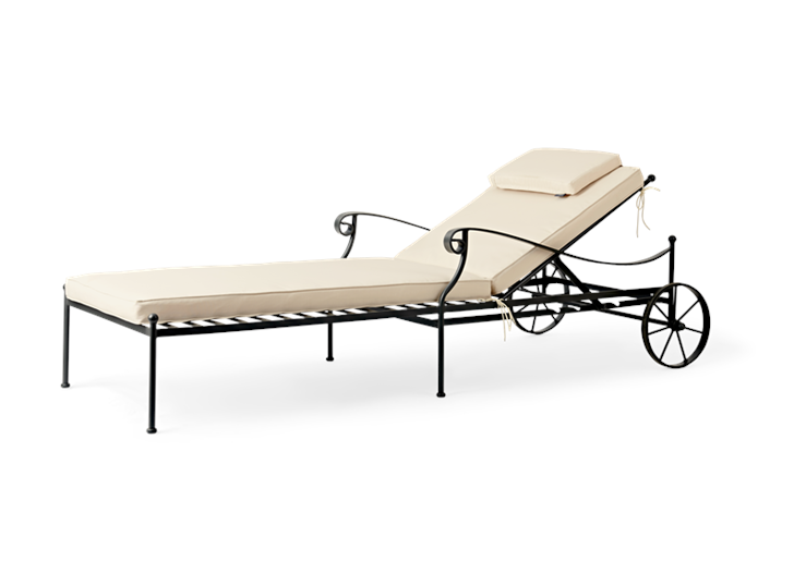 Cheltenham sunlounger_3quarter_Oatmeal