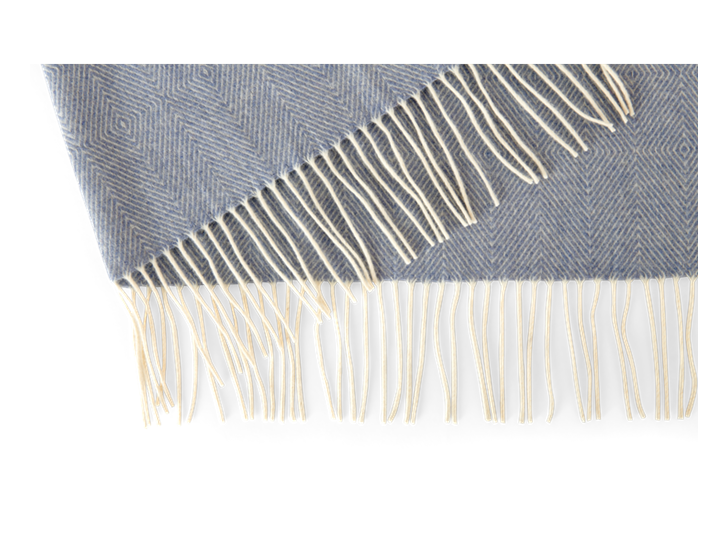 Helmshore throw, flax blue, reverse