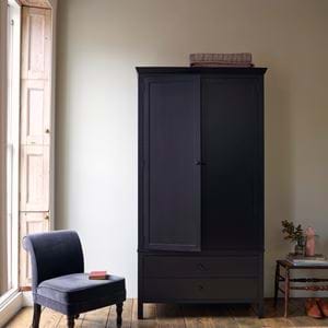ALDWYCH_WARDROBE_SHOT12_0026_DoorOpen
