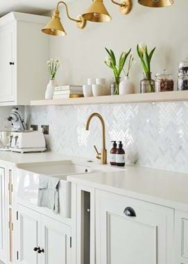 EMMA_WHITE_KCS_3_006