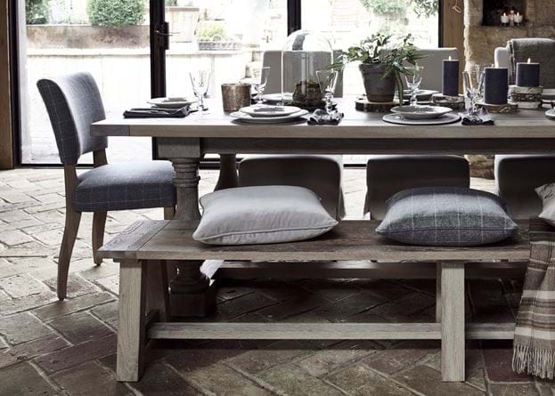 Balmoral dining table