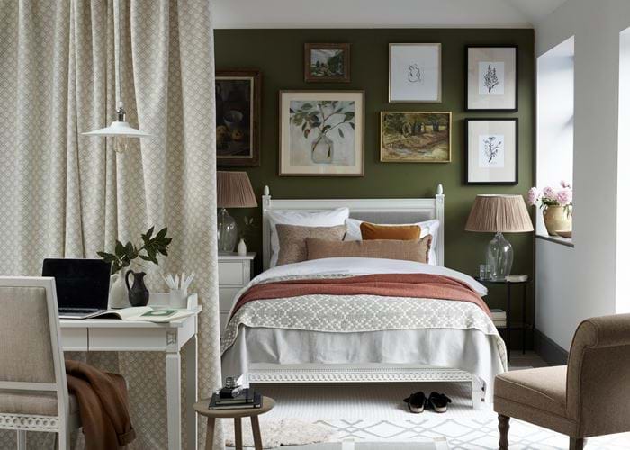 LARSSON_BEDROOM_WORK_SPACES_01_125932_LANDSCAPE_WHITE_CHAIR