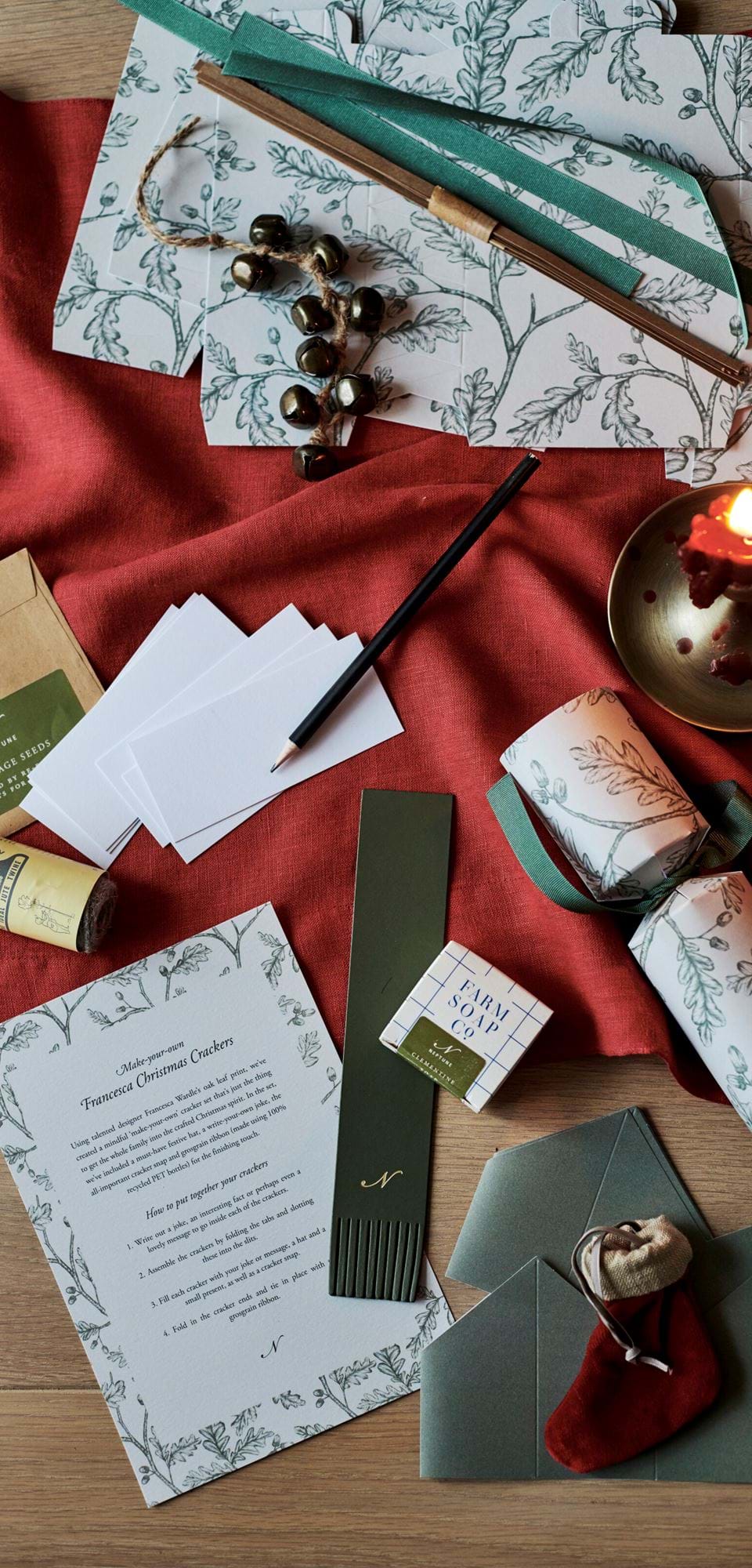 CHRISTMAS CRACKERS_MAKING_02