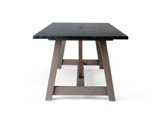 Runswick table_side 1