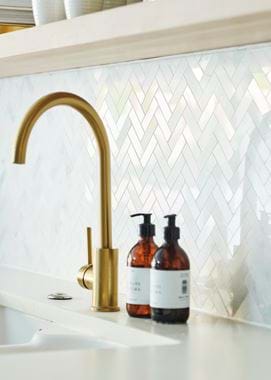 EMMA_WHITE_KCS_9_005