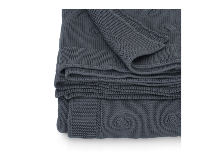 Islay Half Cable Throw Charcoal_Edge Detail