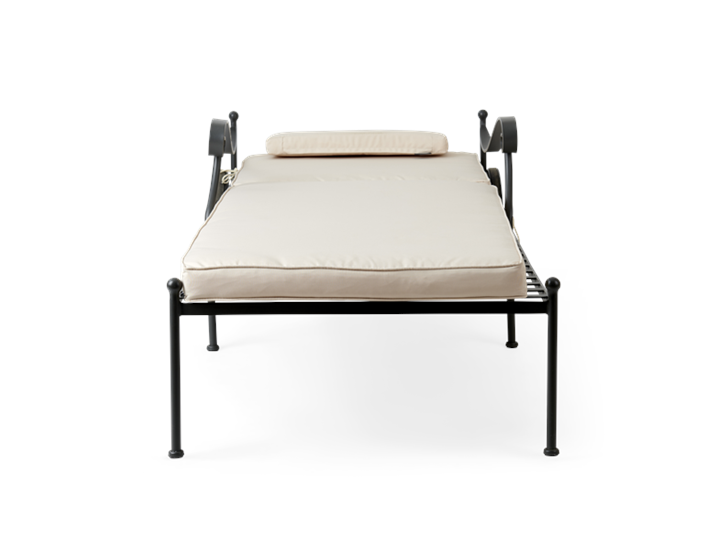 Cheltenham sunlounger_front down