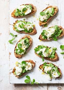 Food_0407_smashed_pea_mozarella_toast
