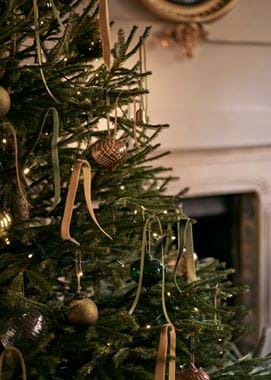 Isla & Amelie Christmas Ribbons on Tree