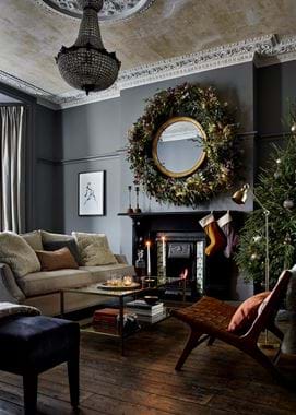 Eva living large wreath with mirror
